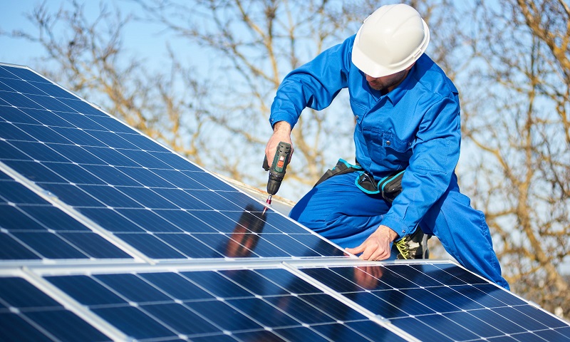Khoảng cách đặt các tấm pin cần được tính toán kỹ lưỡng