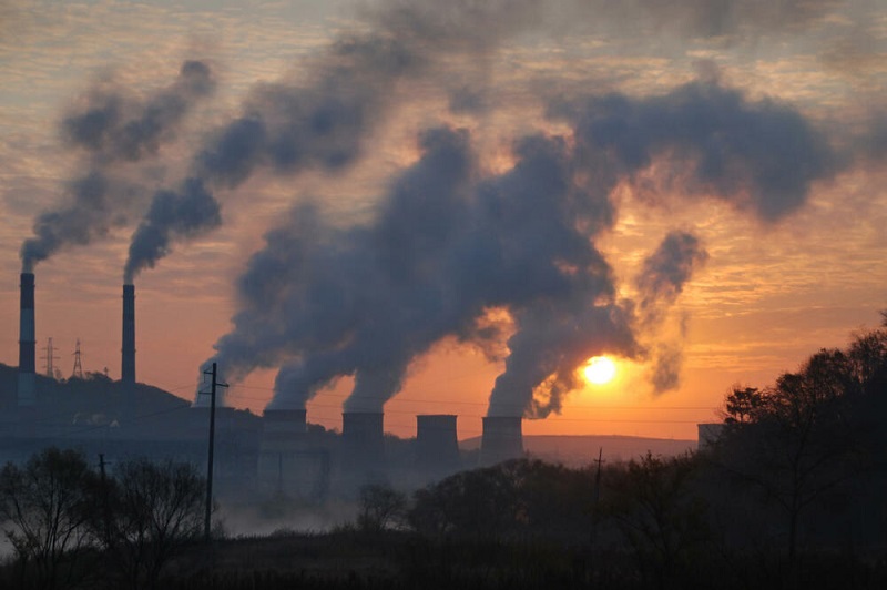 What are the disadvantages of non renewable fuels